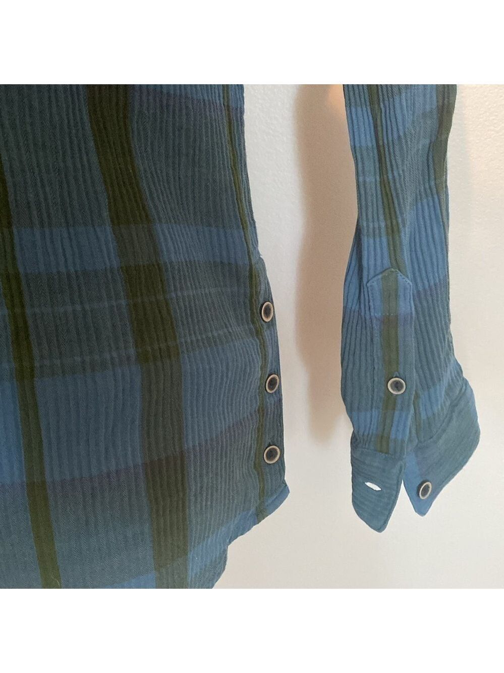 PrAna women’s blue note plaid Aconic organic cotton crinkle button down - Picture 7 of 10